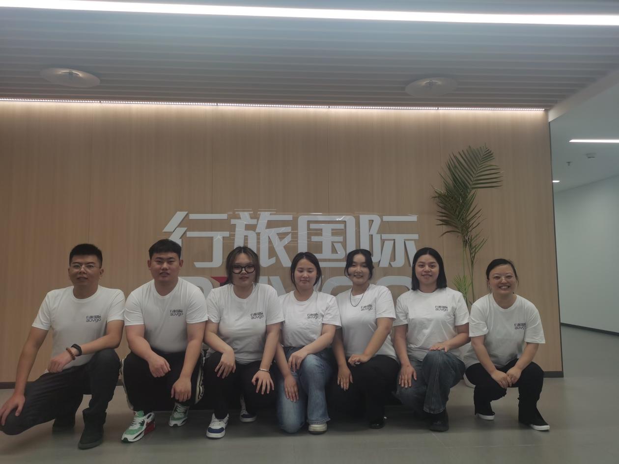 揭秘客服团队：他们如何用专业与热情服务客户？