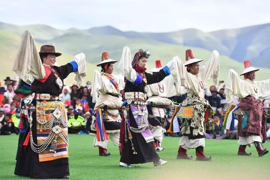 策马奔腾 行旅国际受邀出席2019当雄“当吉仁”赛马节