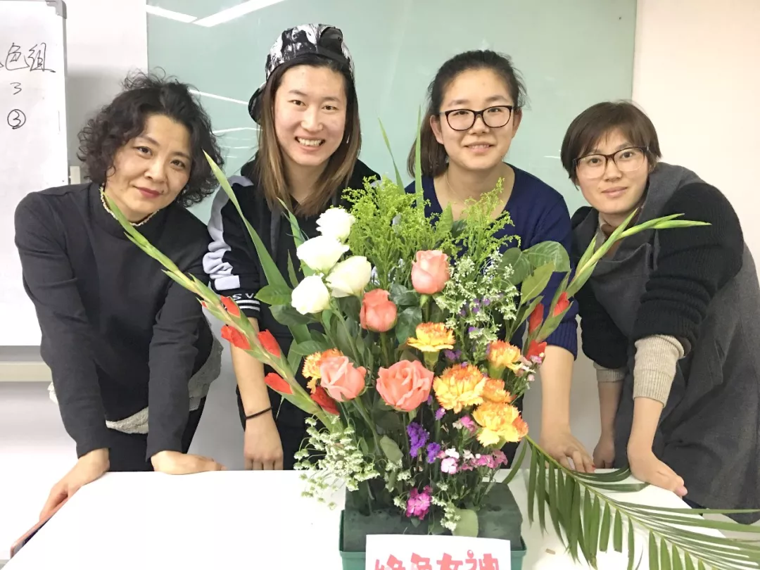 生活,不止一面 丨 行旅小仙女们的女神节