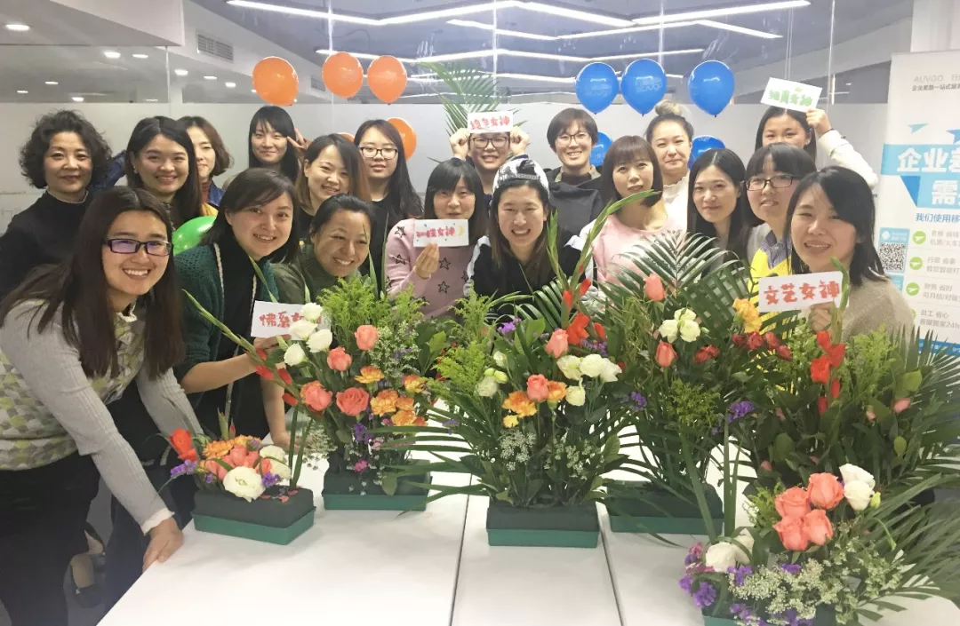生活,不止一面 丨 行旅小仙女们的女神节